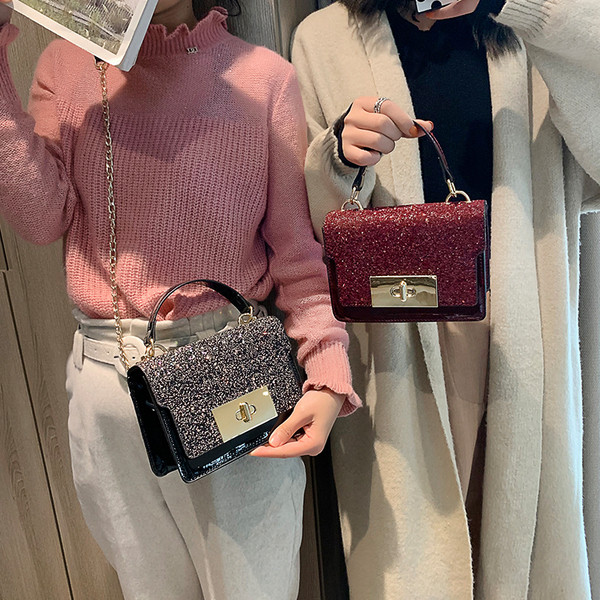 Geanta de dama eleganta din piele ecologica cu inchidere metalica in doua culori