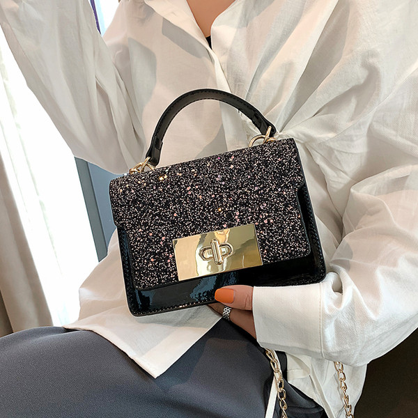 Geanta de dama eleganta din piele ecologica cu inchidere metalica in doua culori