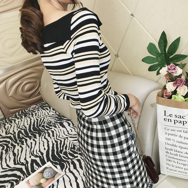 Bluză de damă cu dungi cu umăr căzut în trei culori