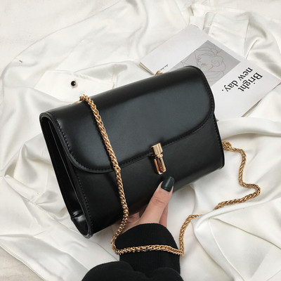 Κομψή γυναικεία τσάντα από οικολογικό δέρμα σε δύο μοντέλα