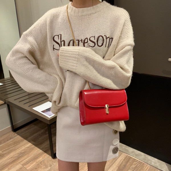 Κομψή γυναικεία τσάντα από οικολογικό δέρμα σε δύο μοντέλα