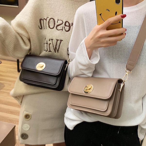 Κομψή γυναικεία δερματίνη τσάντα σε τρία χρώματα