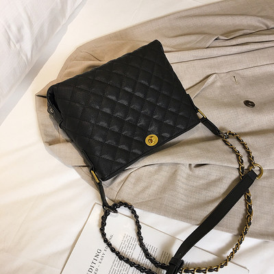 Geantă de mână elegantă în două mărimi - trei culori