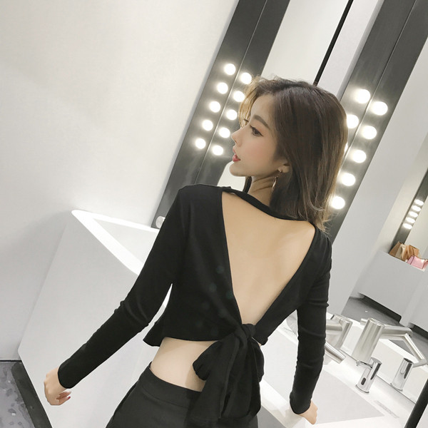 Bluză elegantă de damă cu spatele gol în alb-negru