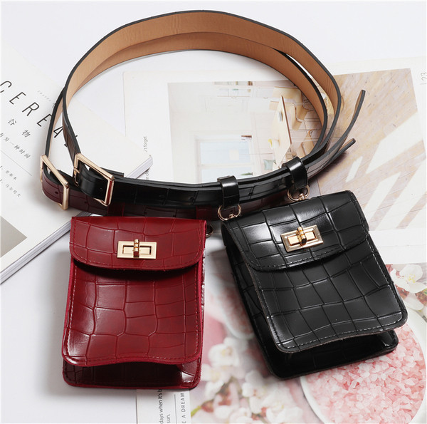 Модерен дамски колан от еко кожа със сваляща се чанта в няколко цвята