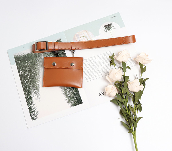 Стилен дамски колан със свалящ се портфейл в няколко цвята