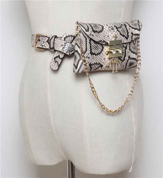Ζώνη με τσάντα με μεταλλική διακόσμηση σε διάφορα χρώματα