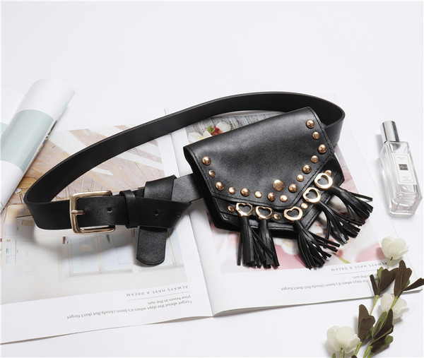 Curea de dama moderna cu portofel cu elemente metalice si ciucuri in negru