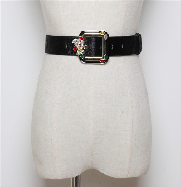 Дамски колан от кадифе с цветни камъни в няколко цвята