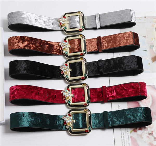 Дамски колан от кадифе с цветни камъни в няколко цвята