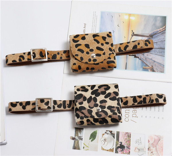 Модерен дамски колан с портфейл в леопардов десен - четири цвята