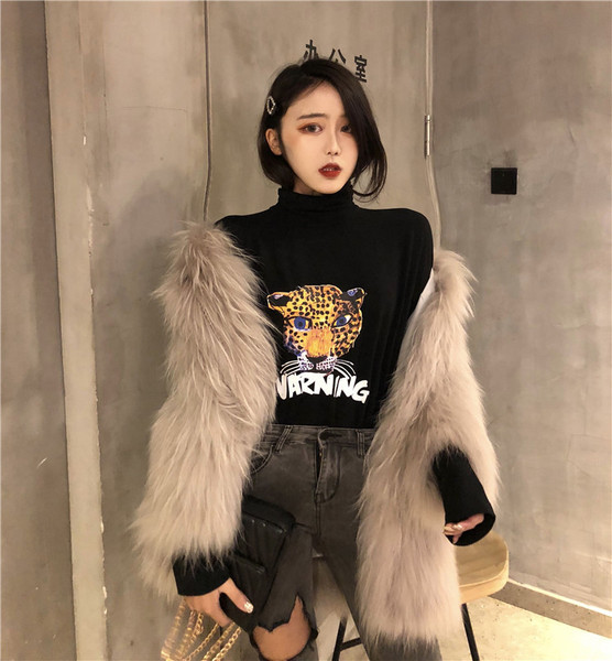 Modern női blúz, szürke, fehér és fekete színben