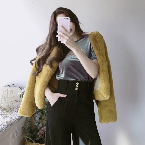 Stílusos női tollkabát több színben