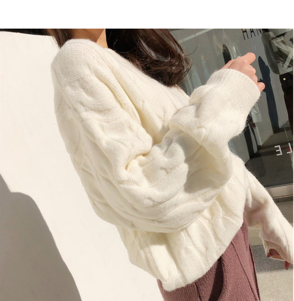 Aktuális női kötött pulóver több színben