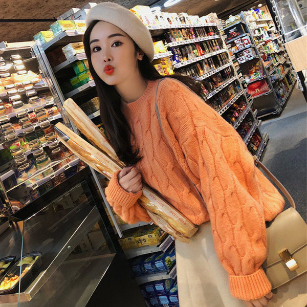 Aktuális női kötött pulóver több színben