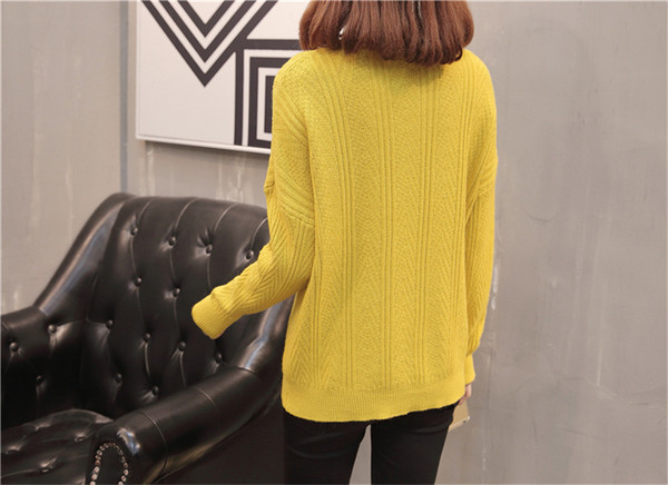 Bluză casual de damă cu decolteu în V în patru culori