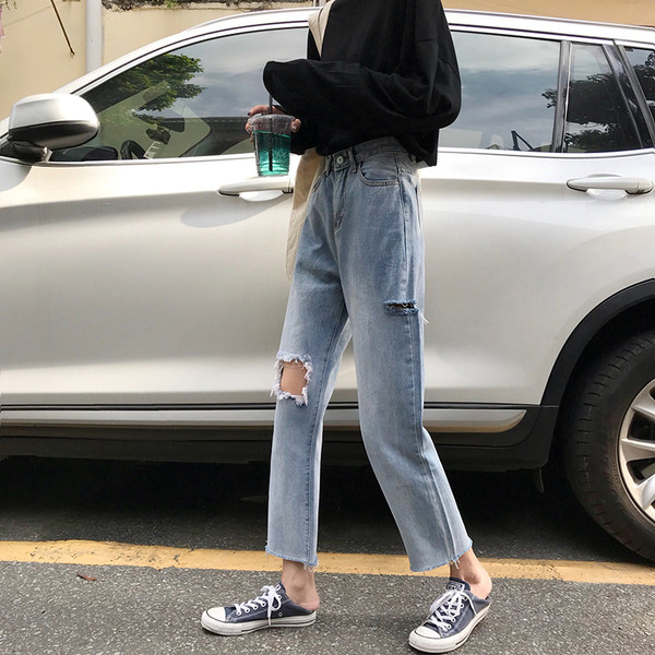 Női farmer világos színű - széles modell