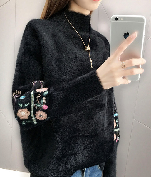 Puha téli pulóver színes hímzéssel több színben