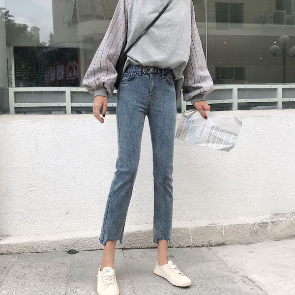 Alkalmi női farmer világoskék színben