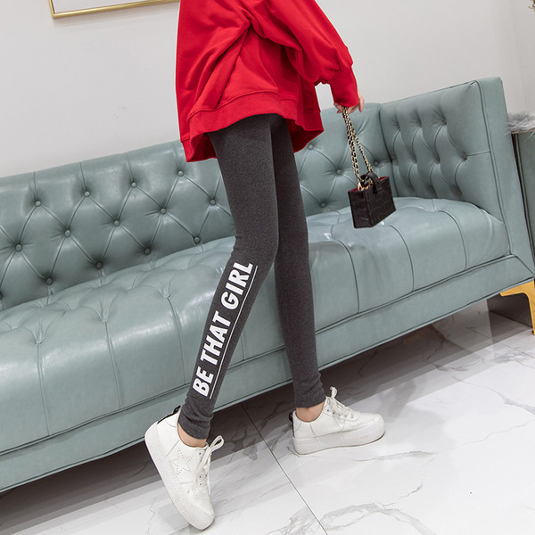 Napi női leggings szürke és fekete felirattal