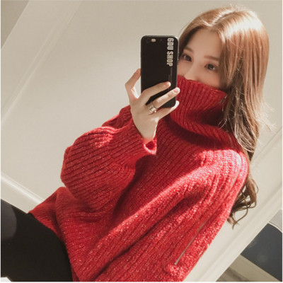 Дамски зимен пуловер с висока яка с елемент -цип в червен цвят 