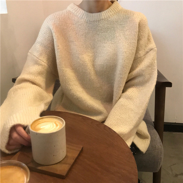 Női téli pulóver O-alakú gallérral, két színben