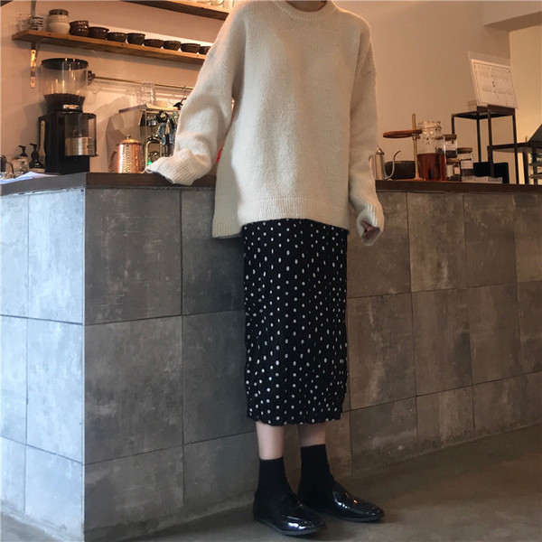 Női téli pulóver O-alakú gallérral, két színben