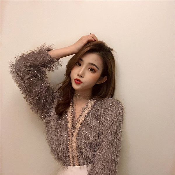 Κομψή γυναικεία μπλούζα με ντεκολτέ σε σχήμα V σε τέσσερα χρώματα