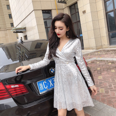 Elegáns női ruha flitterekkel és hosszú ujjú, két színben