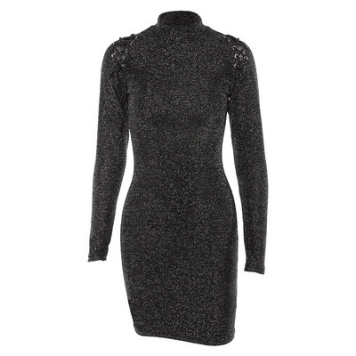 Új, fényes női ruha, hosszú ujjal