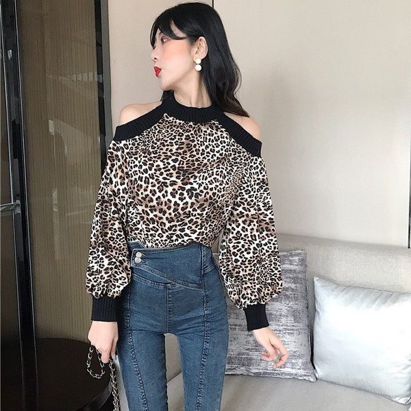 Modern női blúz leopárd mintával, két színben