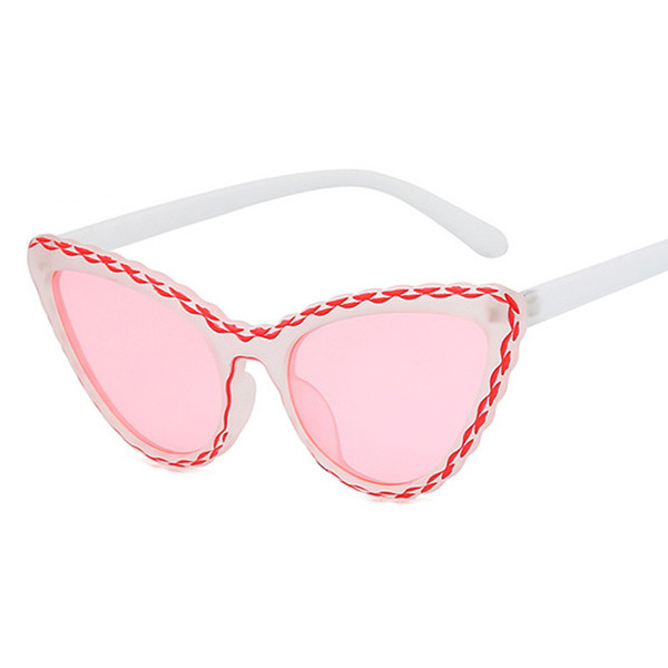 Aktuális női szemüveg macska formával, különböző színekben