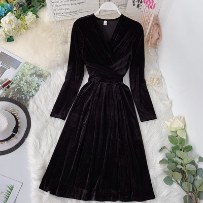 Modern női ruha V-nyakú, fűzős több színben