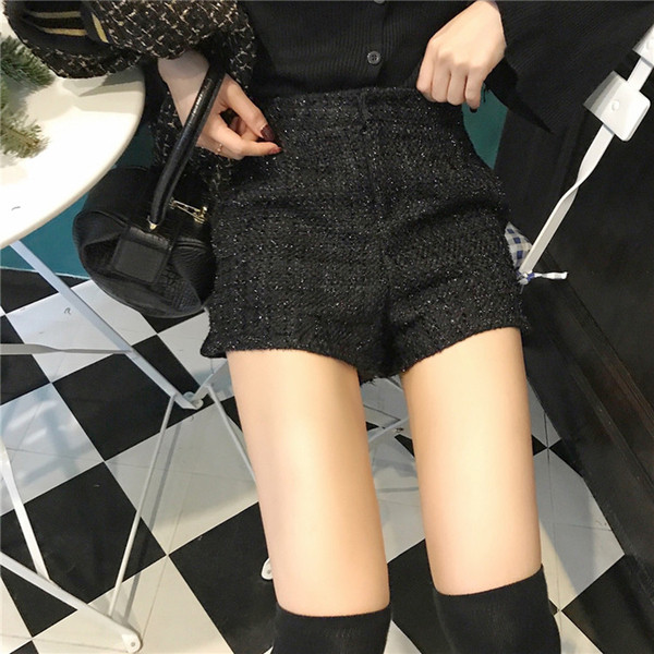 Aktuális női rövidnadrág magas derékkal minden évszakhoz