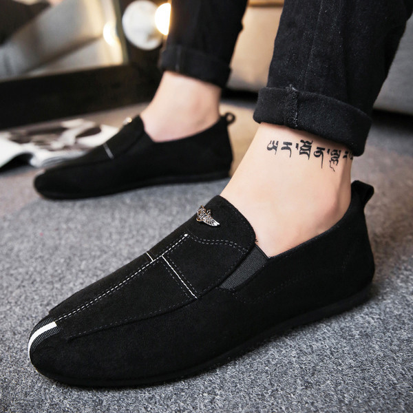 Öko velúrból készült stílusos férfi mokaszinok, többféle színben