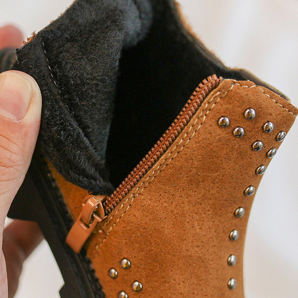 Modern gyerekcsizma lányoknak kétféle modellben és két színben