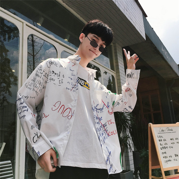 Modern férfi ing fekete-fehér felirattal