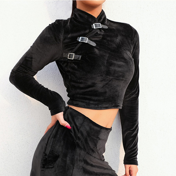 Egyedi női blúz bársony csatokkal fekete színben