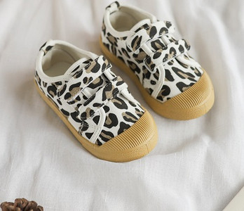 Καθημερινά αθλητικά παιδικά παπούτσια για κορίτσια  και αγόρια με βελκρό σε διάφορα χρώματα