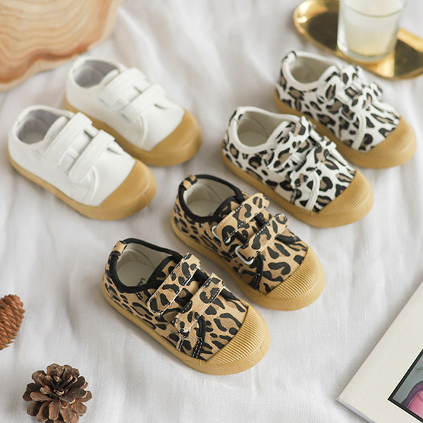 Καθημερινά αθλητικά παιδικά παπούτσια για κορίτσια  και αγόρια με βελκρό σε διάφορα χρώματα