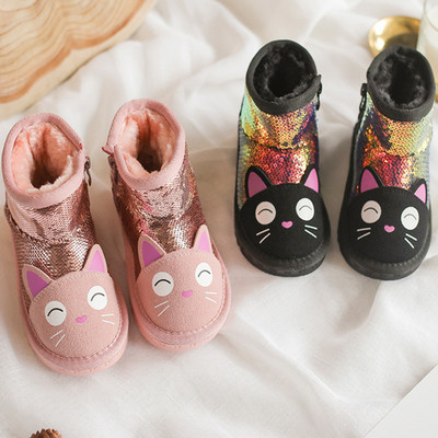 Παιδικές μπότες  αγόρια για κορίτσια με τρισδιάστατο στοιχείο και πούλιες σε δύο χρώματα