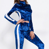 Γυναικείο αθλητικό βελούδινο σετ  σε μπλε χρώμα με λευκή δαντέλα