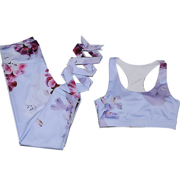 Női sportcsapat melltartó + ék fehér színben, virágmintával