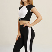 Két részből álló női sportkészlet