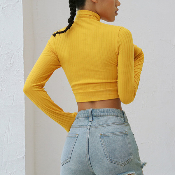 Bluză de damă modernă cu mâneci lungi și guler polo de culoare galbenă