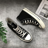 Αθλητικά πάνινα παπούτσια για άνδρες και γυναίκες σε διάφορα χρώματα