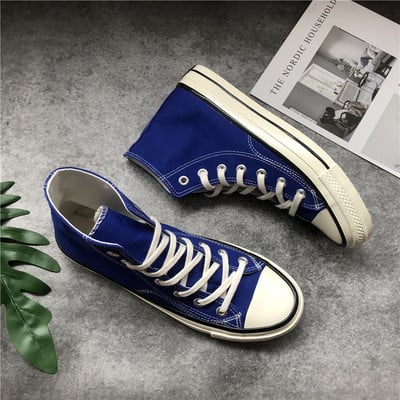 Αθλητικά πάνινα παπούτσια για άνδρες και γυναίκες σε διάφορα χρώματα