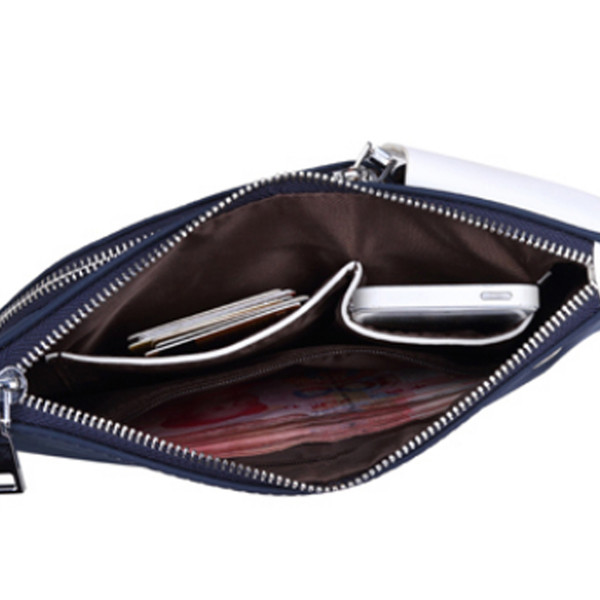 Kis, kényelmes férfi táska zsebekkel, két színben