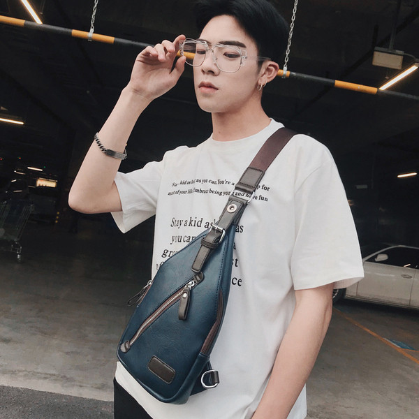 Μοντέρνα ανδρική τσάντα δερματίνη σε δύο χρώματα