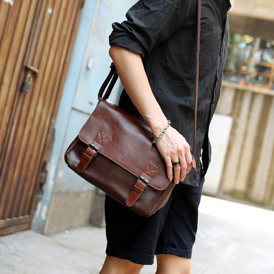 Κομψή ανδρική τσάντα δερματίνη σε τρία χρώματα